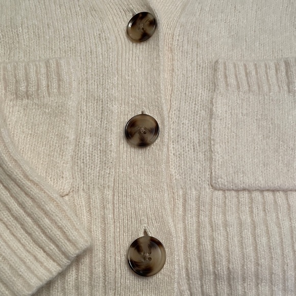Banana Republic 100% Cashmere Cardigan Sweater with Pockets Small - Picture 8 of 9